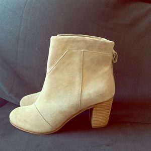 ✨Toms booties✨